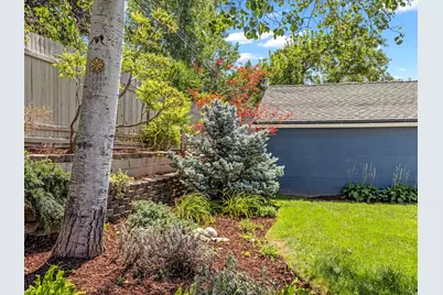 2137 S Texas Ave, Salt Lake City, UT 84109 - Photo 26