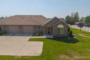 385 E 2280 N, North Logan, UT 84341 - Photo 24