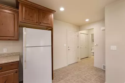385 E 2280 N #D, North Logan, UT 84341 - Photo 18