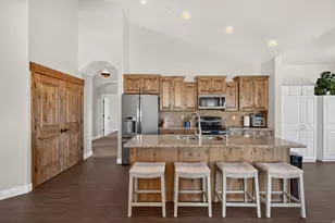 425 E Meadow Lark Ln, Elk Ridge, UT 84651 - Photo 4