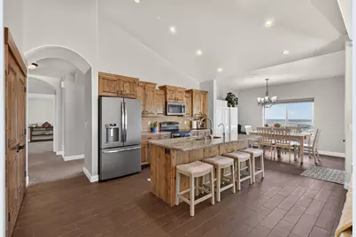 425 E Meadow Lark Ln, Elk Ridge, UT 84651 - Photo 14