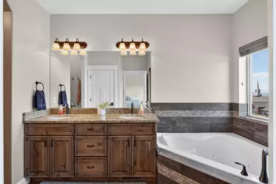 425 E Meadow Lark Ln, Elk Ridge, UT 84651 - Photo 18