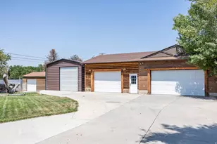 865 E Canyon Rd S, Spanish Fork, UT 84660 - Photo 2