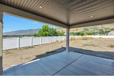 286 W Summerhill Ln, Centerville, UT 84014 - Photo 18