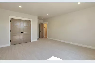 286 W Summerhill Ln, Centerville, UT 84014 - Photo 32