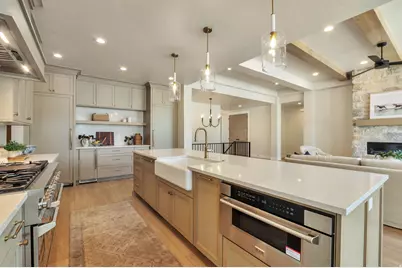 286 W Summerhill Ln, Centerville, UT 84014 - Photo 14