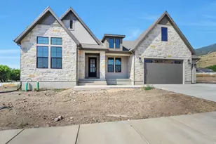 286 W Summerhill Ln, Centerville, UT 84014 - Photo 1