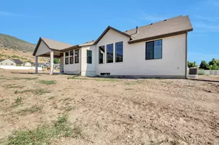 286 W Summerhill Ln, Centerville, UT 84014 - Photo 40