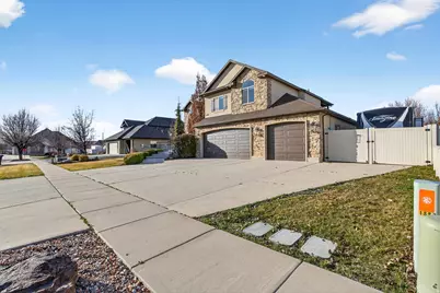 1898 W Old Fort Cir, Farmington, UT 84025 - Photo 4
