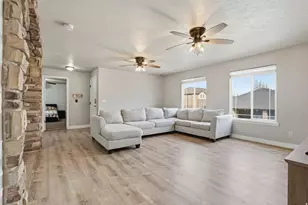 946 W 630 S, Pleasant Grove, UT 84062 - Photo 8