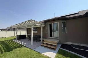 4443 N Butterfly Ln, Eagle Mountain, UT 84005 - Photo 8
