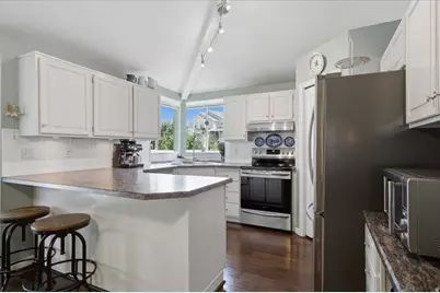 1915 E 1275 N, Layton, UT 84040 - Photo 10
