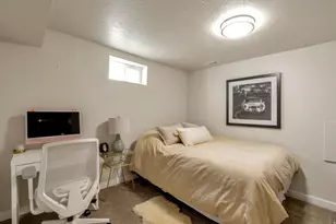 873 S 400 W, Bountiful, UT 84010 - Photo 22