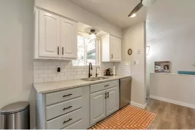 873 S 400 W, Bountiful, UT 84010 - Photo 8