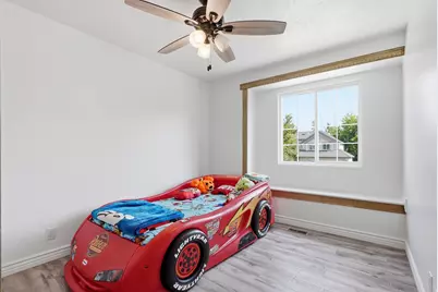 1064 E 1500 N, Layton, UT 84040 - Photo 34
