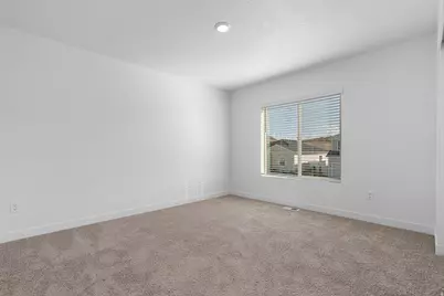 7192 Oquirrh Ranch Pkwy, Eagle Mountain, UT 84005 - Photo 20