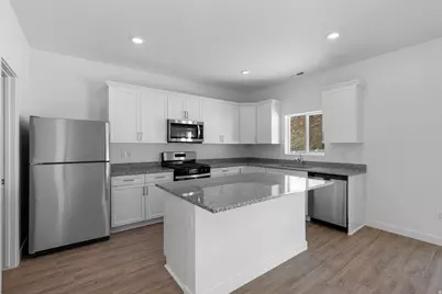 7192 Oquirrh Ranch Pkwy, Eagle Mountain, UT 84005 - Photo 10
