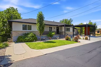 4612 S 600 E, Murray, UT 84107 - Photo 2