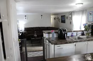 1734 N 210 E, Tooele, UT 84074 - Photo 4