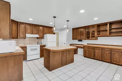 2329 E Sublette Pl, Sandy, UT 84093 - Photo 18