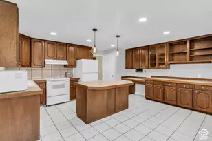 2329 E Sublette Pl, Sandy, UT 84093 - Photo 18