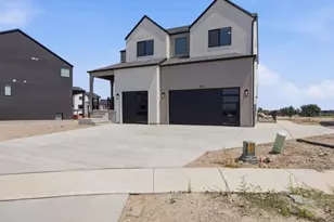 174 N Mia Cove Cv E, Saratoga Springs, UT 84043 - Photo 4