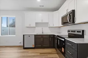 174 N Mia Cove Cv E, Saratoga Springs, UT 84043 - Photo 32