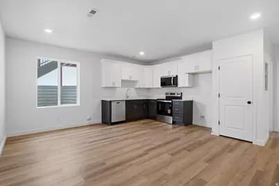 174 N Mia Cove Cv E #17, Saratoga Springs, UT 84043 - Photo 32