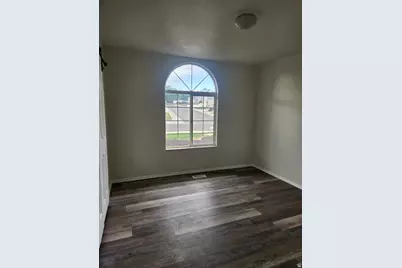 5914 Valley Point Dr, West Valley, UT 84128 - Photo 6