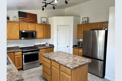 141 W 2100 N, Tooele, UT 84074 - Photo 12
