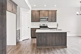813 S 270 E, Smithfield, UT 84335 - Photo 4