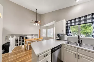 5503 S 3375 W, Roy, UT 84067 - Photo 10