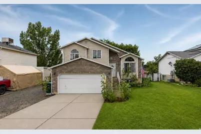 5503 S 3375 W, Roy, UT 84067 - Photo 2