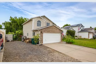 5503 S 3375 W, Roy, UT 84067 - Photo 4