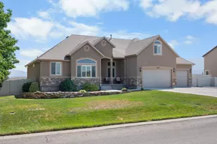304 E Box Elder Dr, Grantsville, UT 84029 - Photo 4