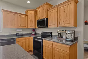 304 E Box Elder Dr, Grantsville, UT 84029 - Photo 14