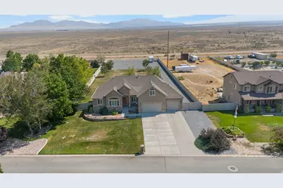 304 E Box Elder Dr, Grantsville, UT 84029 - Photo 52