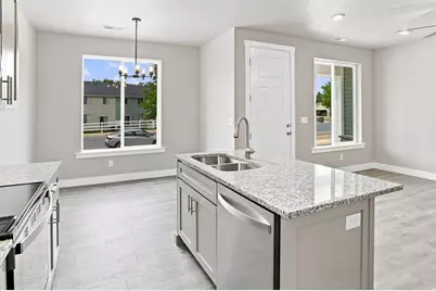 821 S 270 E #5, Smithfield, UT 84335 - Photo 4
