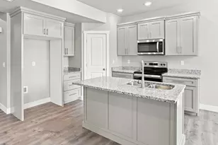 821 S 270 E, Smithfield, UT 84335 - Photo 6