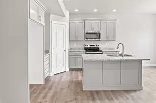 821 S 270 E, Smithfield, UT 84335 - Photo 4