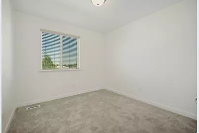 403 E 475 N, Ogden, UT 84404 - Photo 16