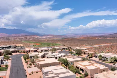 3215 S Sandstone Dr W, Hurricane, UT 84737 - Photo 38