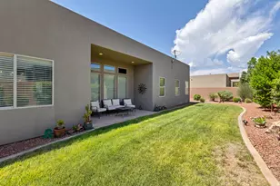 3215 S Sandstone Dr W, Hurricane, UT 84737 - Photo 36