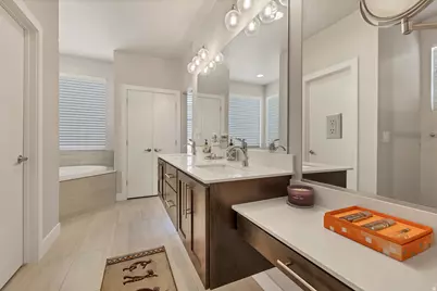 3215 S Sandstone Dr W, Hurricane, UT 84737 - Photo 26