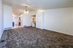 527 W 1450 N, Orem, UT 84057 - Photo 2