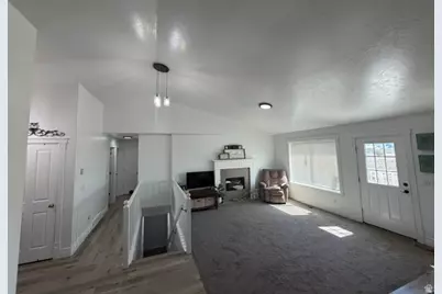 180 N Sage Ln, Loa, UT 84747 - Photo 10