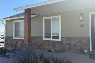 180 N Sage Ln, Loa, UT 84747 - Photo 4