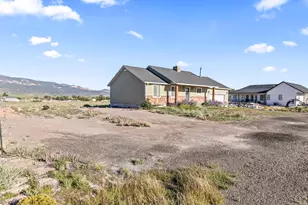 180 N Sage Ln, Loa, UT 84747 - Photo 46