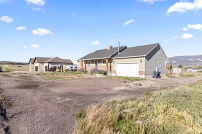 180 N Sage Ln, Loa, UT 84747 - Photo 2