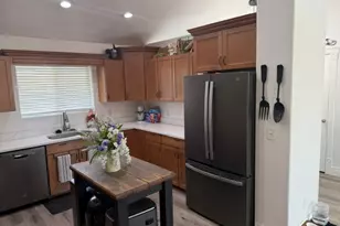 180 N Sage Ln, Loa, UT 84747 - Photo 14